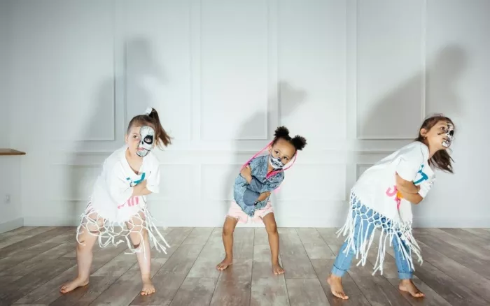 Школа танцев "Primetime Kids".