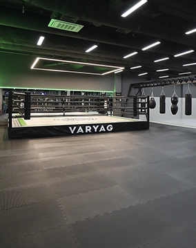Спортивный клуб боевых искусств "Varyag fight gym".