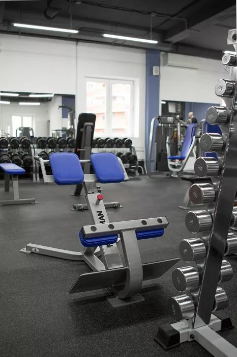 Фитнес-клуб "Silver Gym".