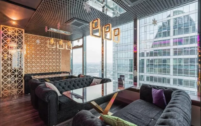 Центр паровых коктейлей "Nebo Lounge".