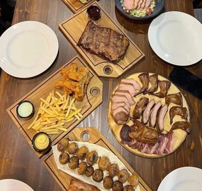 Гриль-бар "BBQ point".