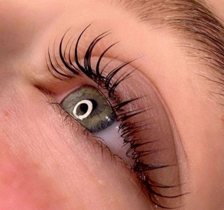 Студия красоты " Crystal Beauty Studio".