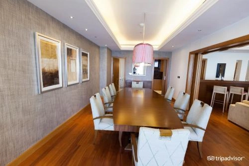 Отель "Mövenpick Hotel Jumeirah Beach" 5*