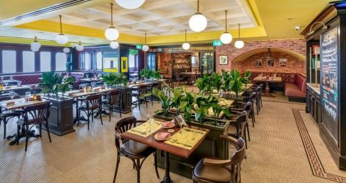 Бар-ресторан "Couqley French Bistro & Bar"