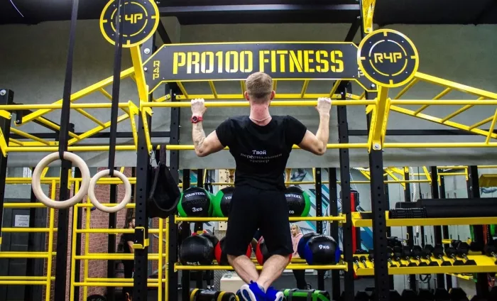 Фитнес-клуб "Pro100fitness".