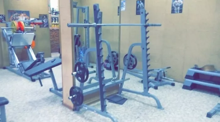 Тренажёрный зал "Grand Sport Gym".