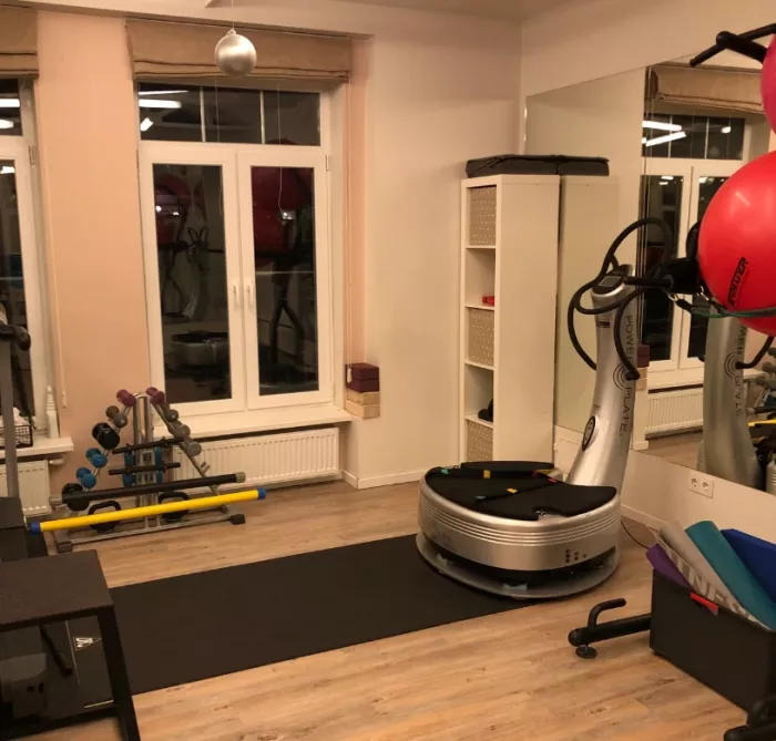 Студия персонального тренинга "Power Space".