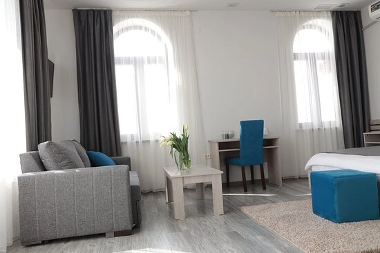 Отель в Гюмри "Tomu's Hotel".