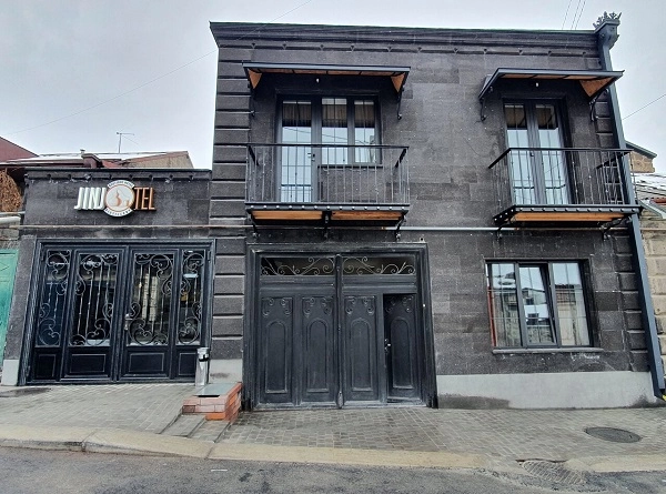 Отель "JINJOTEL".