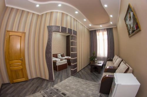 "Olympic Hotel" - отель в Гюмри.
