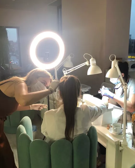 Салон красоты "Bloom beauty studio"
