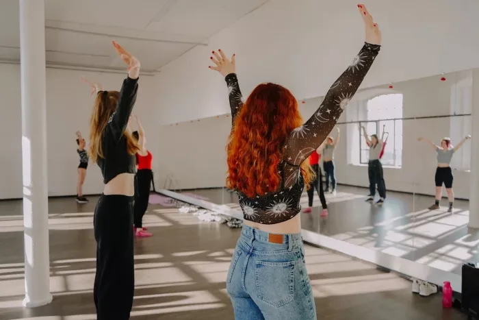 "Girko Dance Studio"