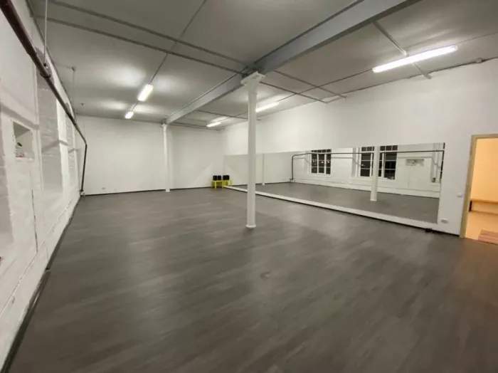 "Girko Dance Studio"