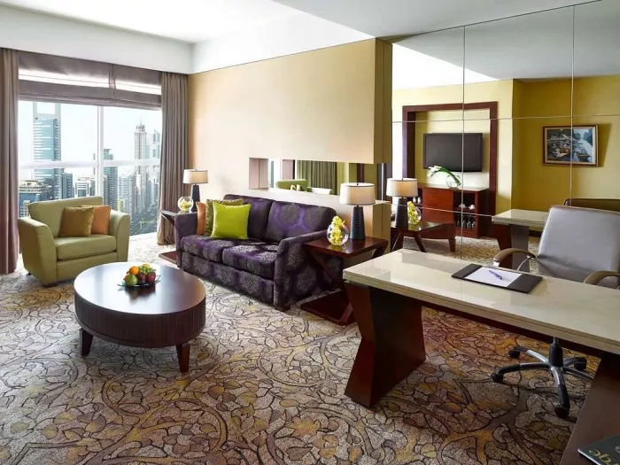 Отель "Dusit Thani Dubai"5*