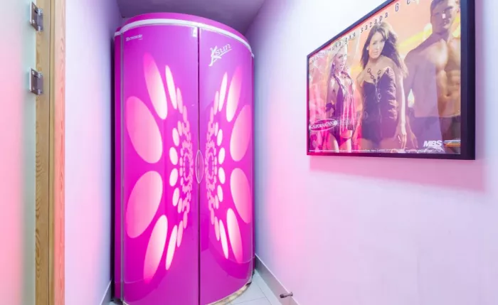 Cеть студий красоты и колористики "Salon N8 by Color Me".