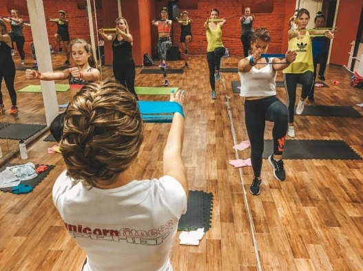 Студия яркого фитнеса "Unicorn fitness".