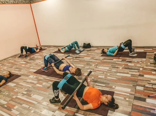 Студия яркого фитнеса "Unicorn fitness".
