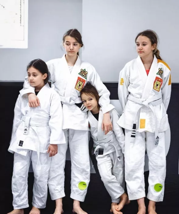 Тренажёрный зал "Checkmat Academy".