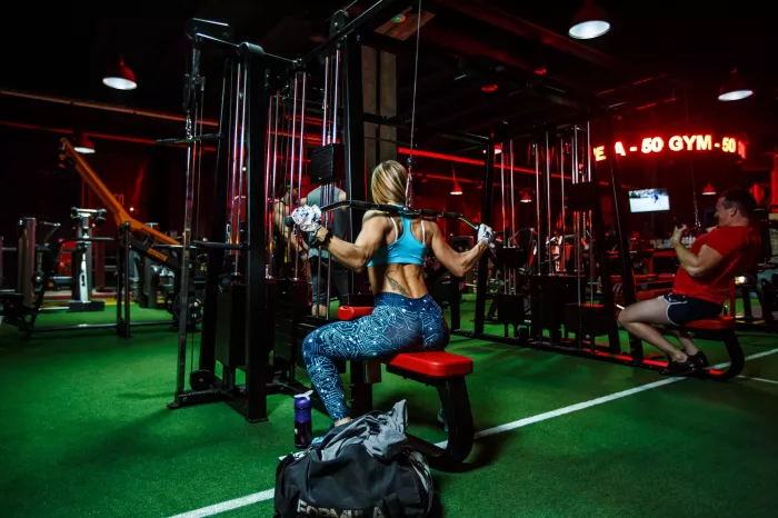 Фитнес-клуб "50 GYM".