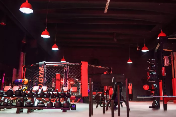 Фитнес-клуб "50 GYM".