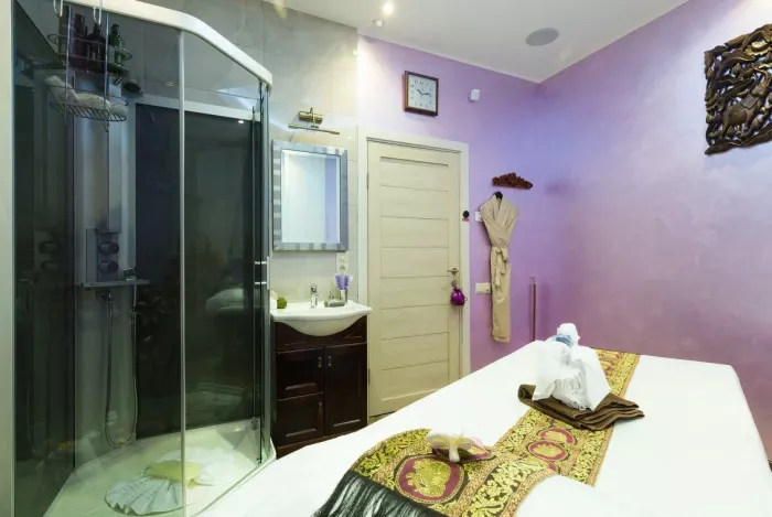 Сеть тайских SPA салонов "Thai-SPA 7 красок".