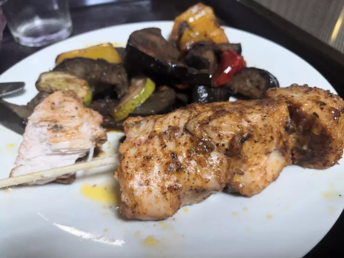 Столовая "Bon appetit".