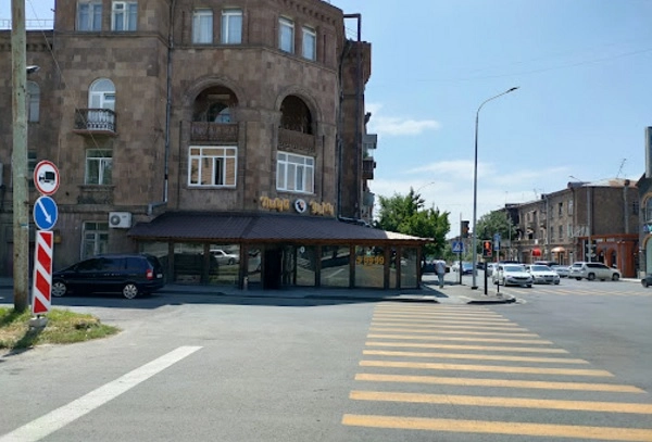 Барбекю-ресторан "Шашлычный двор".