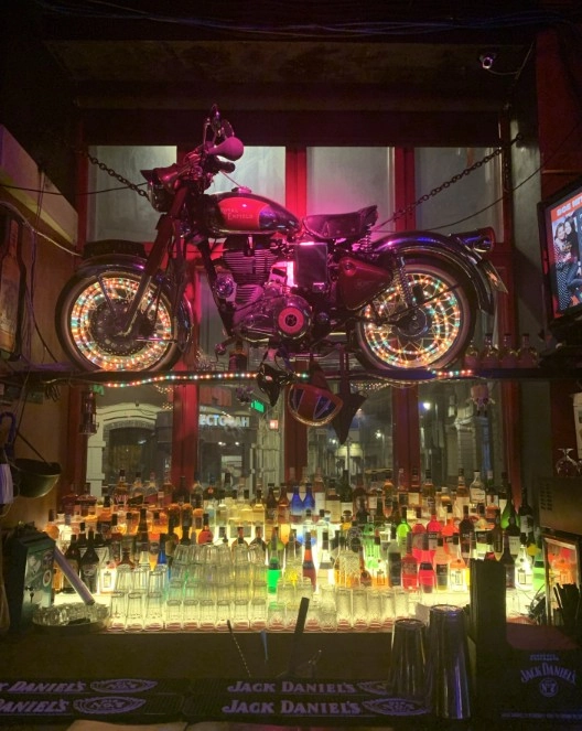 Кафе-бар "The old school pub".
