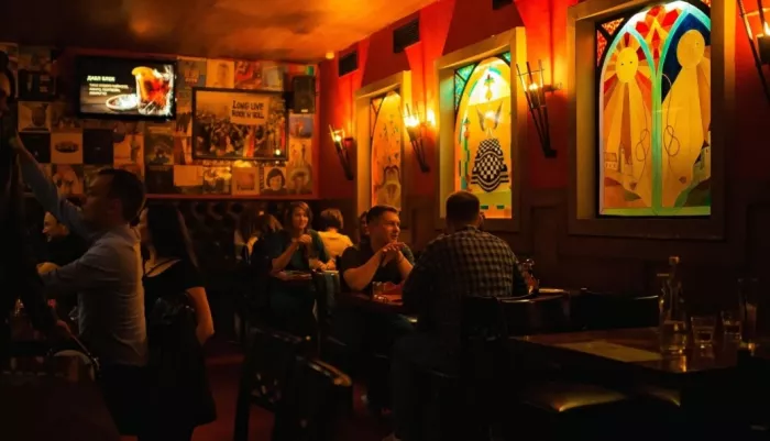 Кафе-бар "The old school pub".