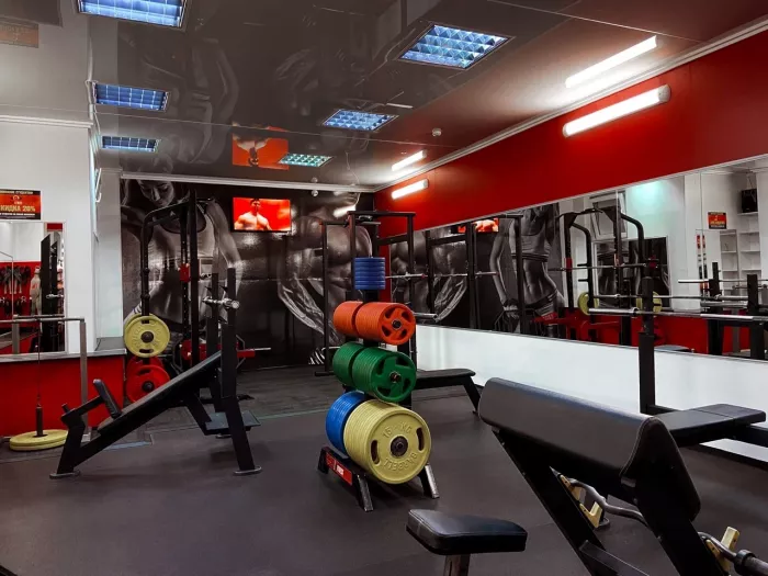 Фитнес-клуб "Time fitness".