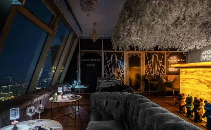 Центр паровых коктейлей "Nova Lounge".