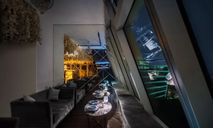 Центр паровых коктейлей "Nova Lounge".