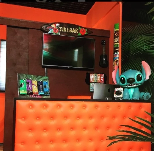 Лаборатория профессионального загара "Maui Studio".