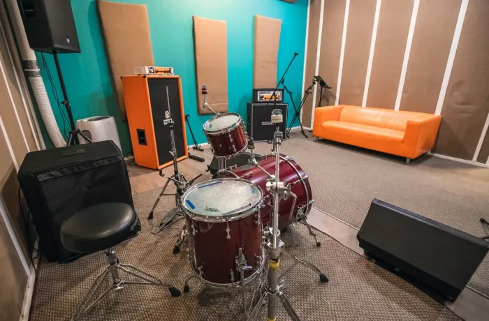 Студия звукозаписи "High-gain studio".