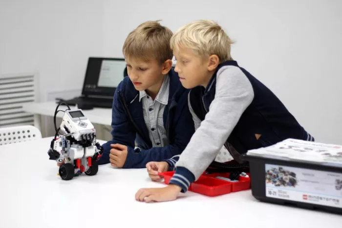 Клуб робототехники "Fencing Robotics"
