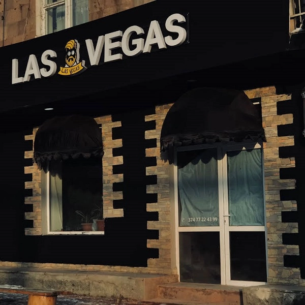 "Las Vegas" BARBERSHOP.