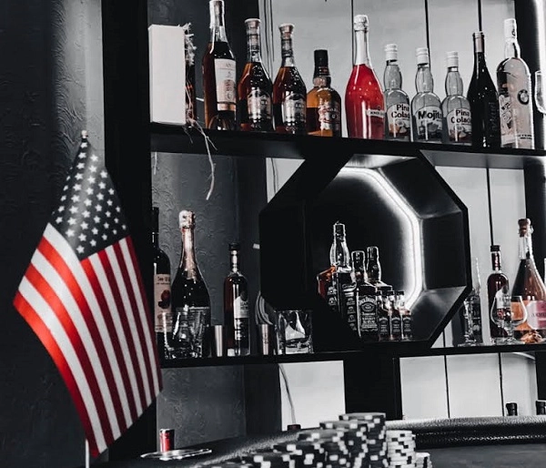"Las Vegas" BARBERSHOP.
