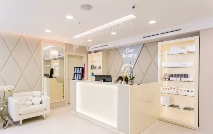 Салон красоты "Gee beauty".