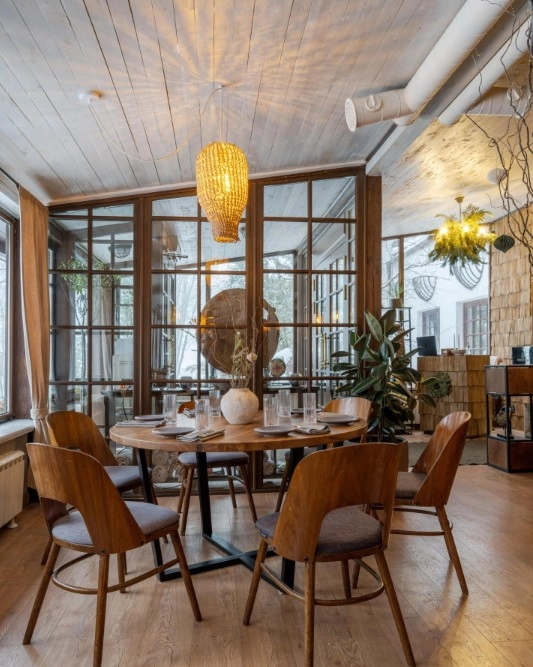Ресторан-клуб "PARKHOUSE".