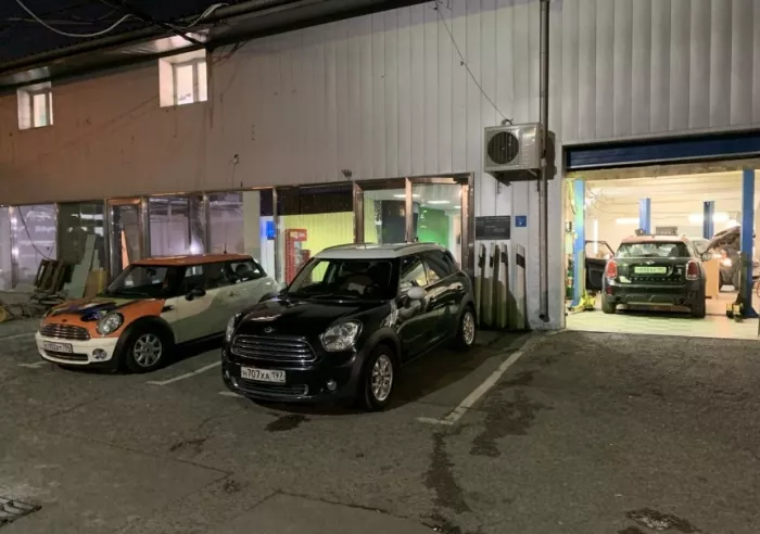 Ремонт ходовой части автомобиля "Mini club service".