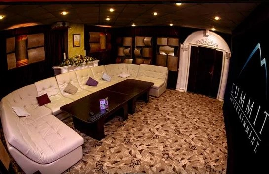 Антикинотеатр "Партер".