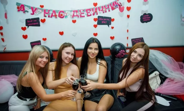 Антикинотеатр "Своя атмосфера".