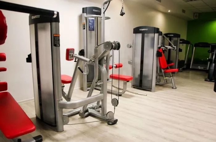 Фитнес-клуб "PARK fit".