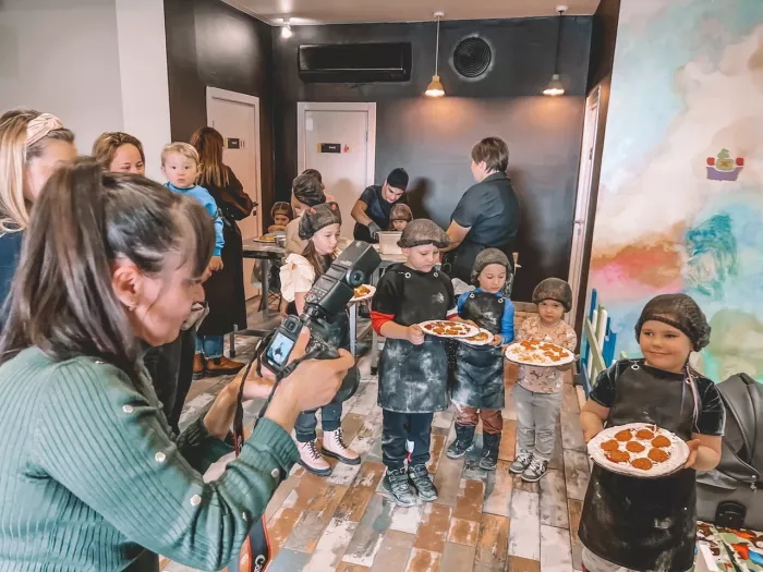 Пиццерия "Sole Pizza".