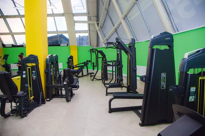 Фитнес-клуб "МетроFitness"