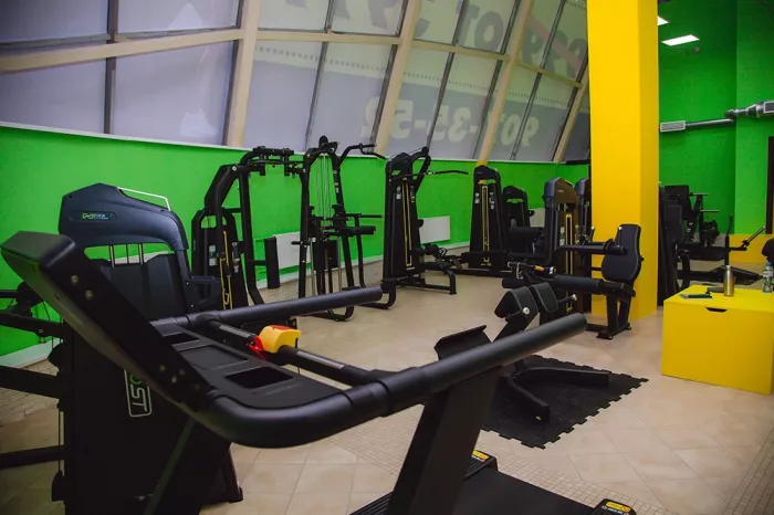 Фитнес-клуб "МетроFitness"