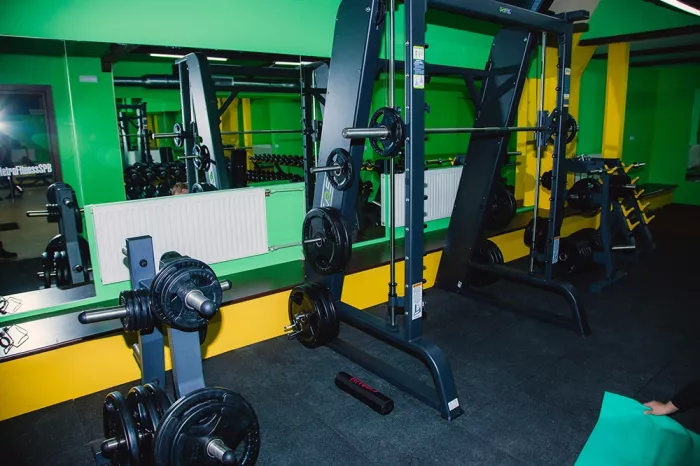 Фитнес-клуб "МетроFitness"