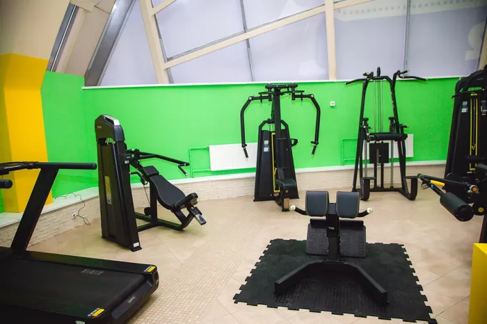 Фитнес-клуб "МетроFitness"