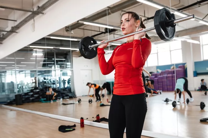 Фитнес-клуб "Alex Fitness".