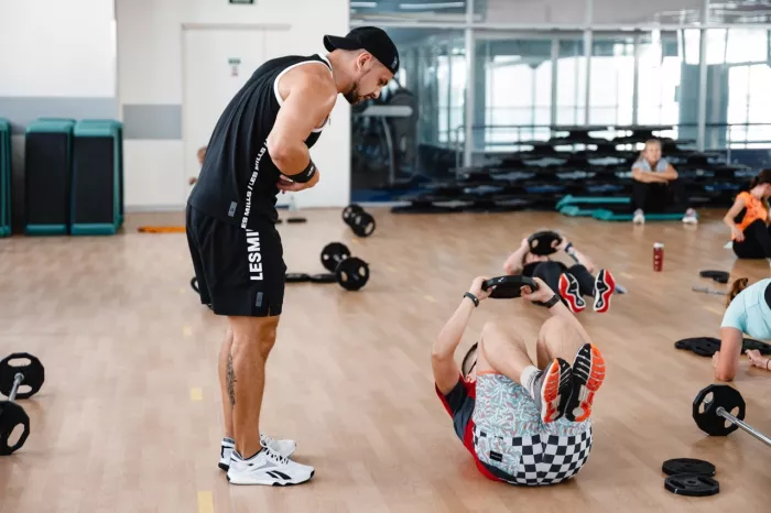 Фитнес-клуб "Alex Fitness".